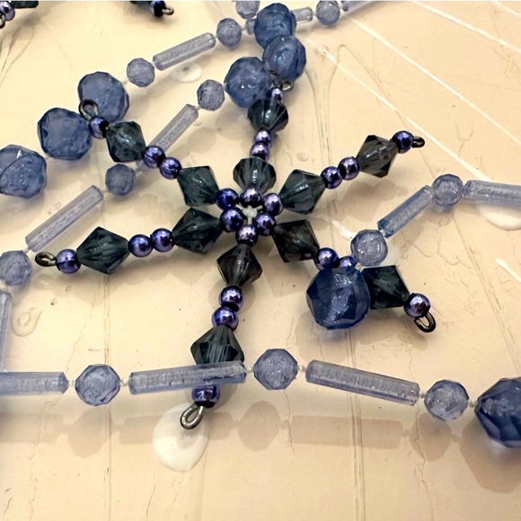 Christmas Garland - Picture 13 of 13